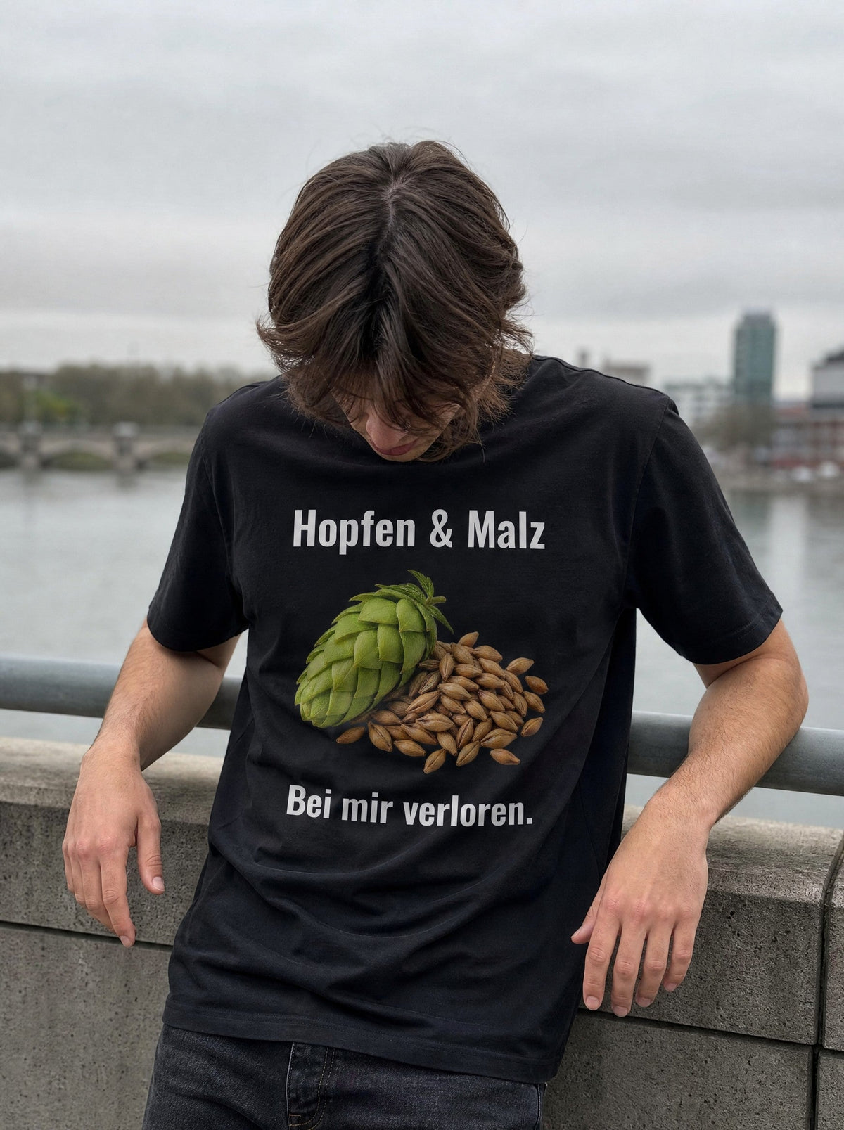 Hopfen & Malz T-Shirt getragen