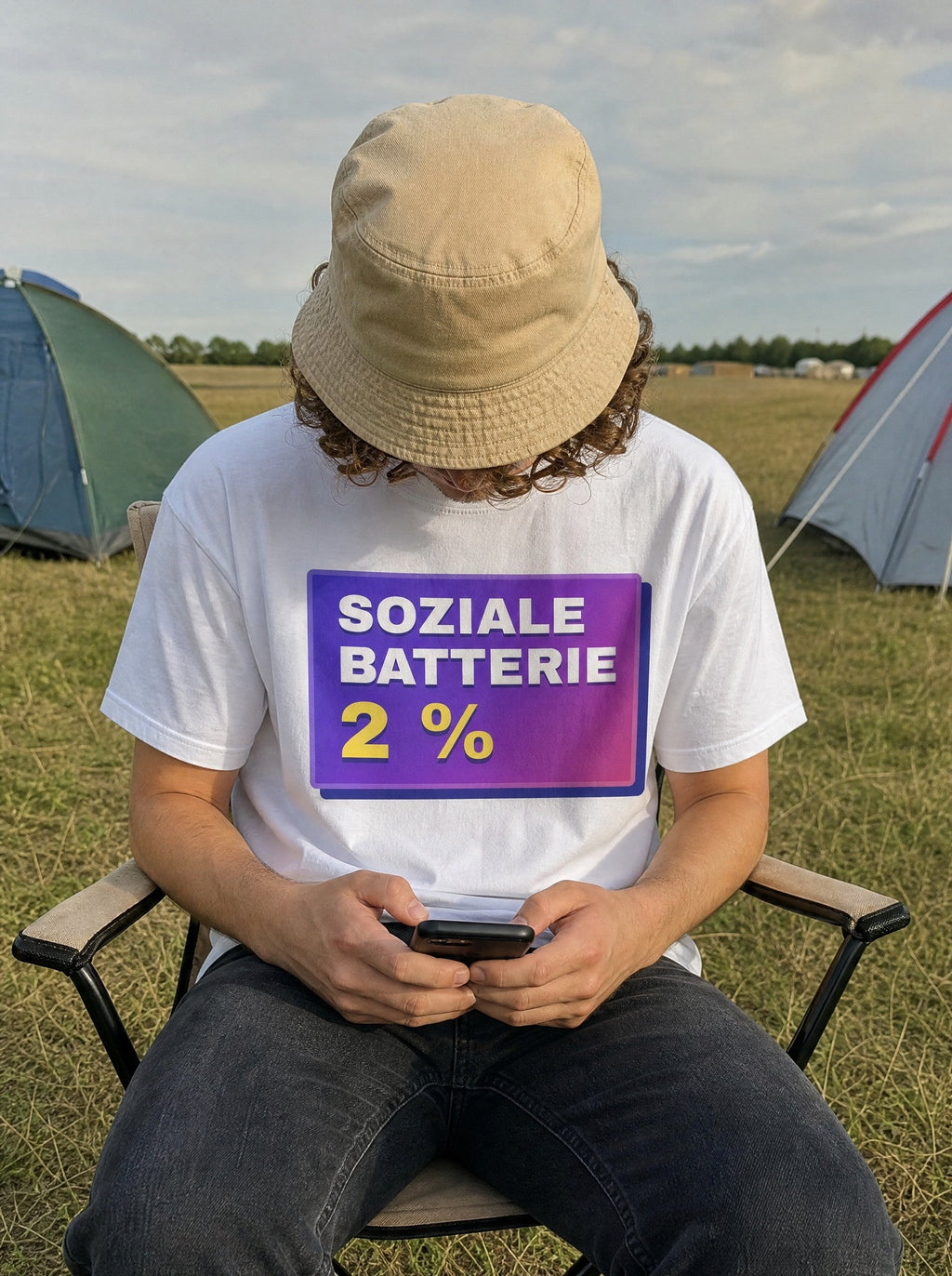 Soziale Batterie T-Shirt getragen